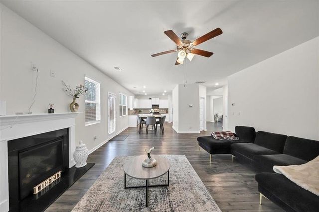 609 Azalea Bloom Drive, Loganville, GA 30052