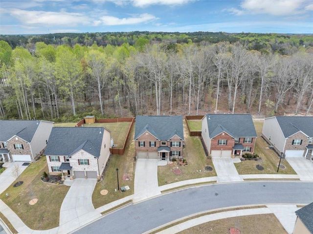609 Azalea Bloom Drive, Loganville, GA 30052