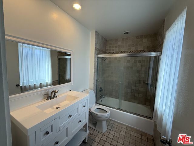 5867 Cape Horn Drive, Agoura Hills, CA 91301