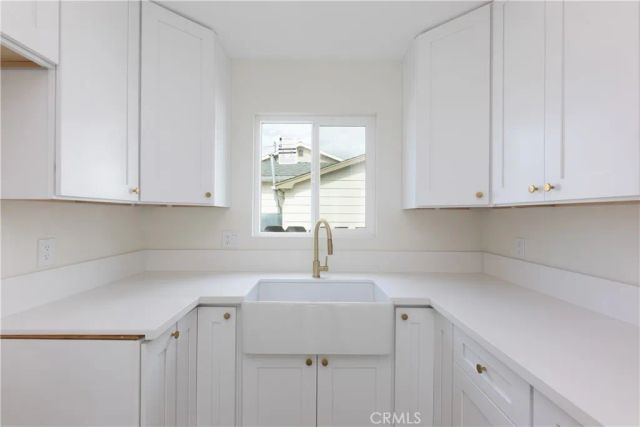 1730 W Spring Street, Long Beach, CA 90810
