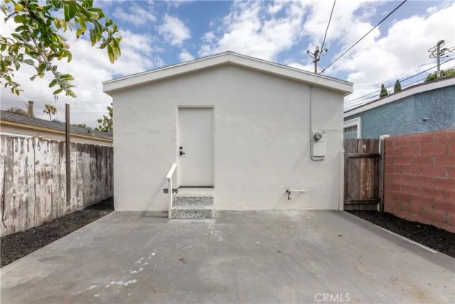 1730 W Spring Street, Long Beach, CA 90810