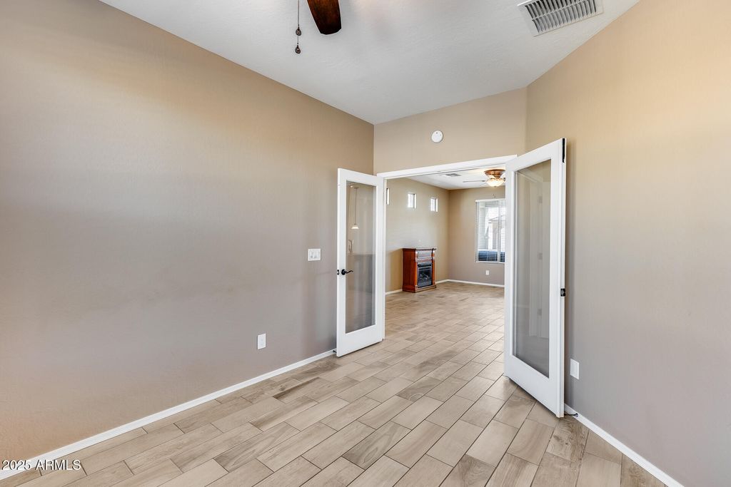 Image 16 of property listing at 17957 W FAIRVIEW Street, Goodyear, AZ 85338