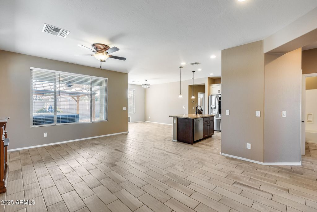 Image 2 of property listing at 17957 W FAIRVIEW Street, Goodyear, AZ 85338