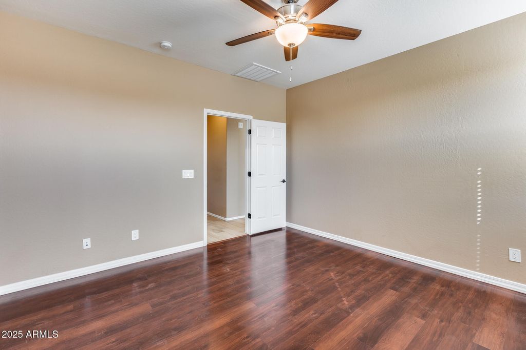 Image 31 of property listing at 17957 W FAIRVIEW Street, Goodyear, AZ 85338