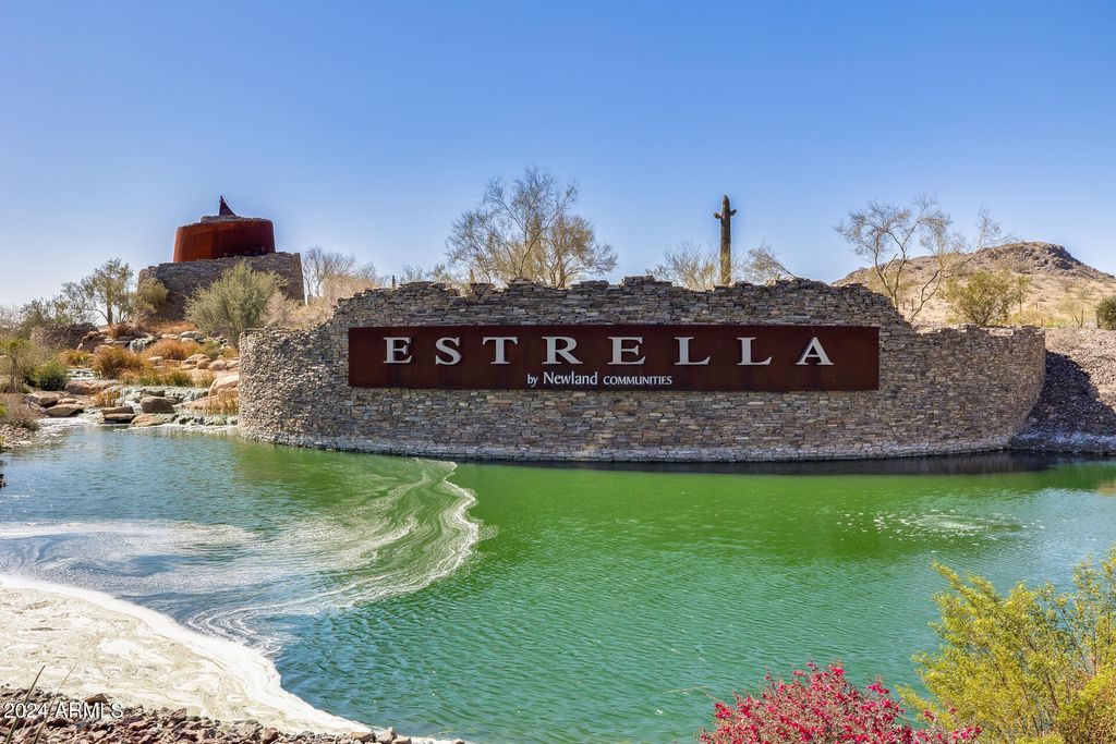 Image 9 of property listing at 17957 W FAIRVIEW Street, Goodyear, AZ 85338