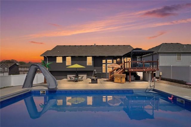 1107 NW Long Drive, Grain Valley, MO 64029