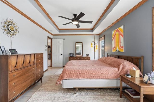 1107 NW Long Drive, Grain Valley, MO 64029