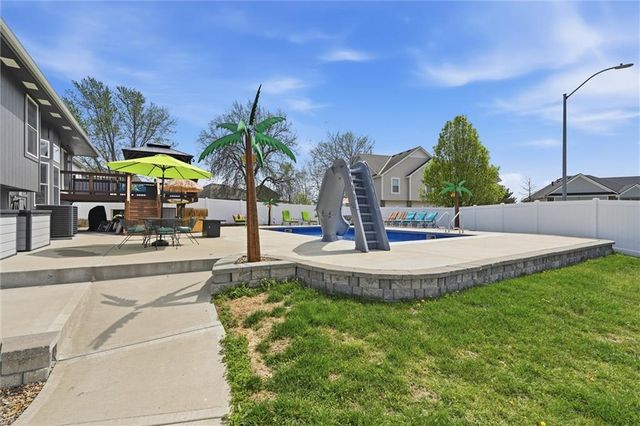 1107 NW Long Drive, Grain Valley, MO 64029