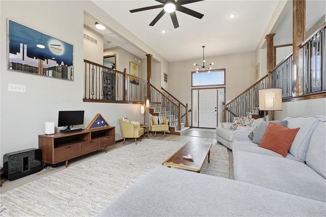 1107 NW Long Drive, Grain Valley, MO 64029