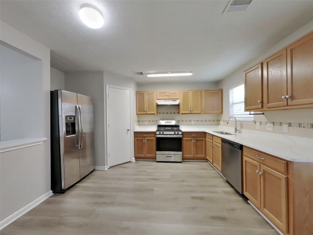 21135 Wickton Lane, Humble, TX 77338