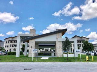8031 NW 104th Ave 21, Doral, FL 33178