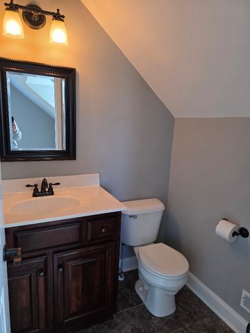 100 Ladybug Ln, Bethpage, TN 37022