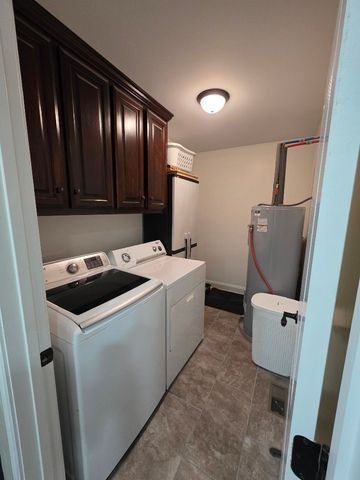 100 Ladybug Ln, Bethpage, TN 37022