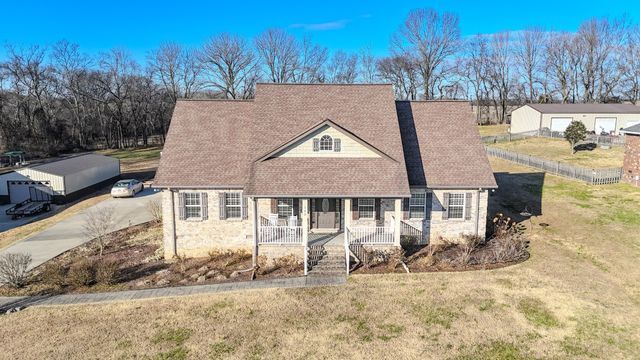 100 Ladybug Ln, Bethpage, TN 37022