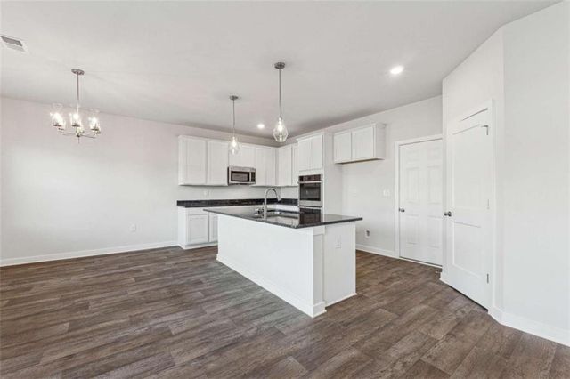 1575 Sungrown Way, Mcdonough, GA 30253