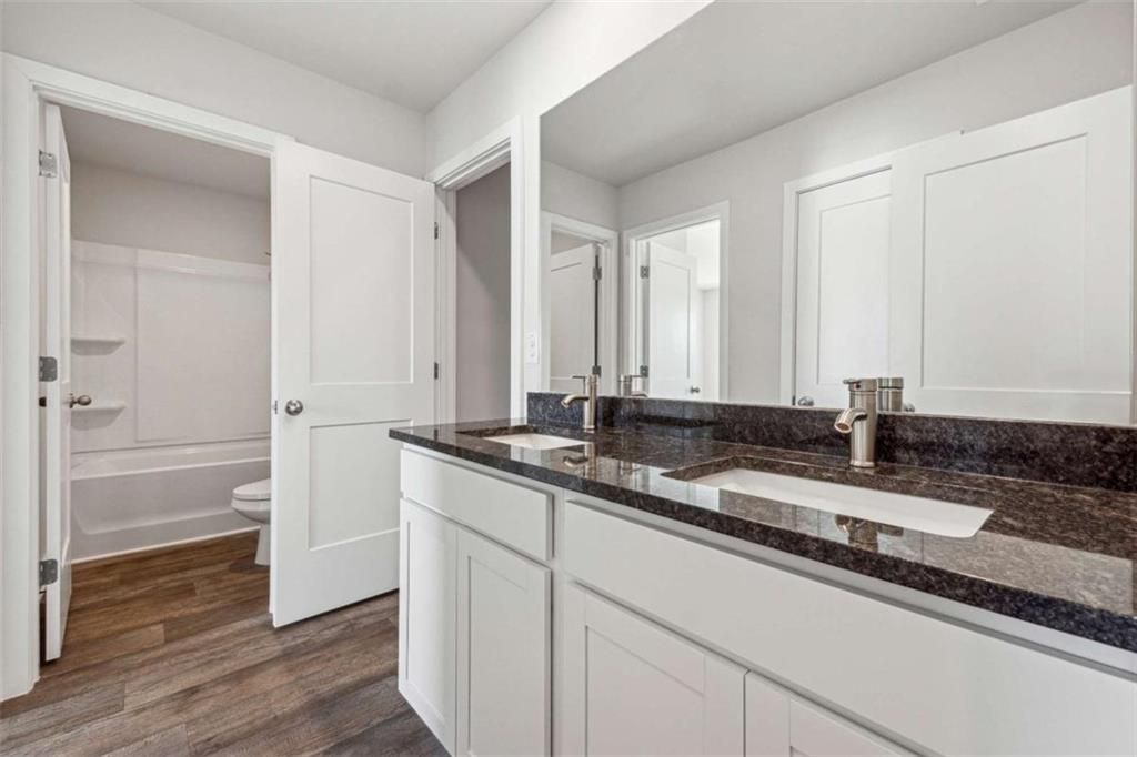 Image 16 of property listing at 1575 Sungrown Way, Mcdonough, GA 30253