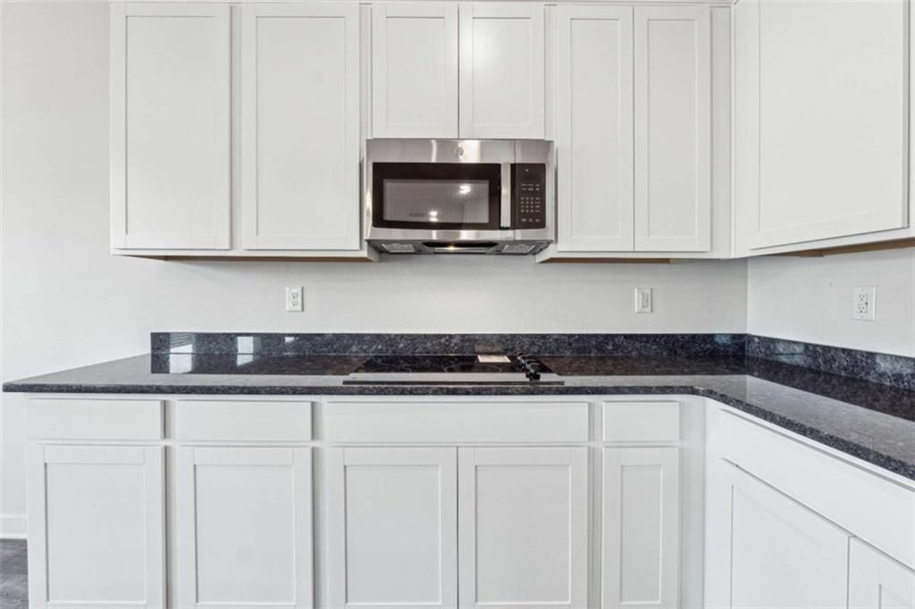 Image 6 of property listing at 1575 Sungrown Way, Mcdonough, GA 30253