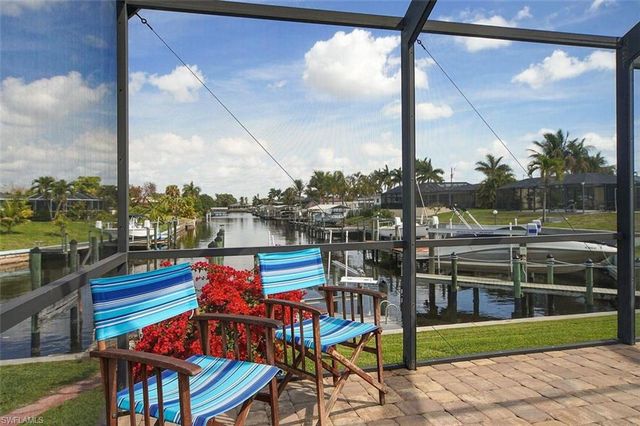 1721 SE 29th LN, Cape Coral, FL 33904