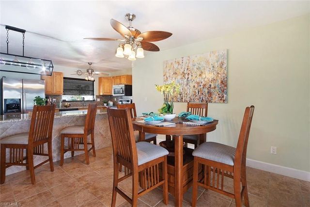 1721 SE 29th LN, Cape Coral, FL 33904