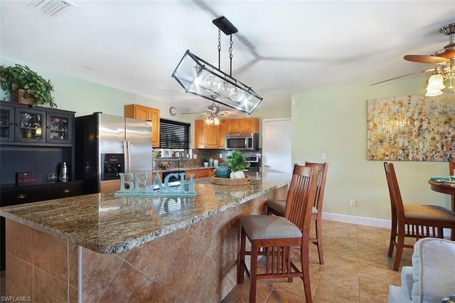 1721 SE 29th LN, Cape Coral, FL 33904