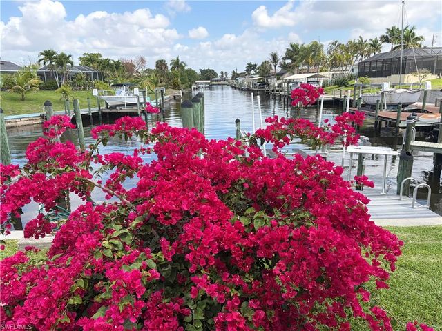 1721 SE 29th LN, Cape Coral, FL 33904