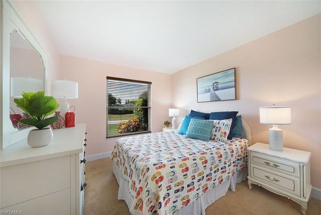 1721 SE 29th LN, Cape Coral, FL 33904