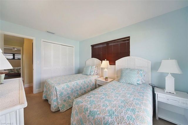 1721 SE 29th LN, Cape Coral, FL 33904