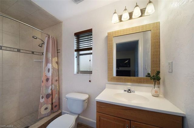 1721 SE 29th LN, Cape Coral, FL 33904