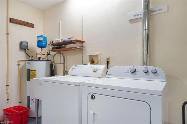 1721 SE 29th LN, Cape Coral, FL 33904