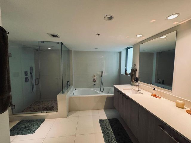 1133 102nd Street 403, Bay Harbor Islands, FL 33154