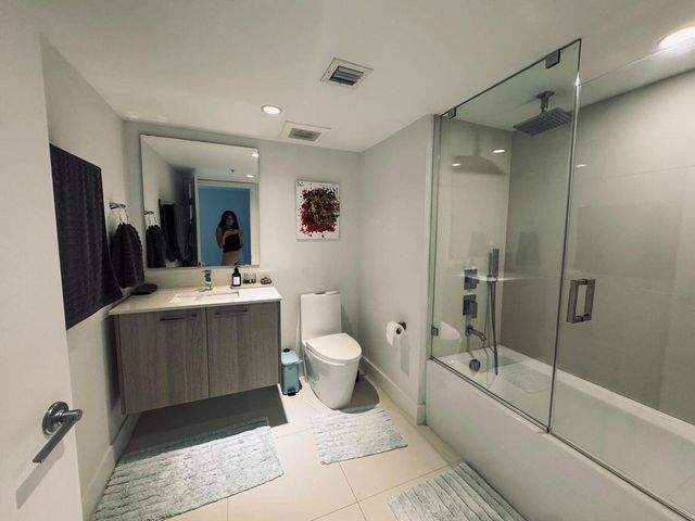 1133 102nd Street 403, Bay Harbor Islands, FL 33154