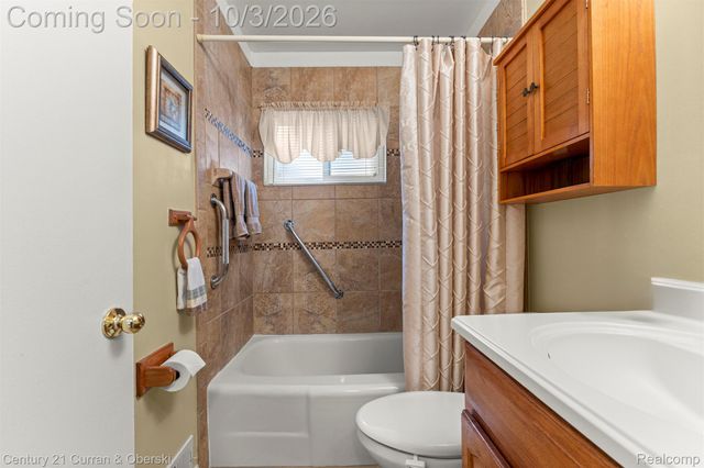 627 Darwin Street, Westland, MI 48186