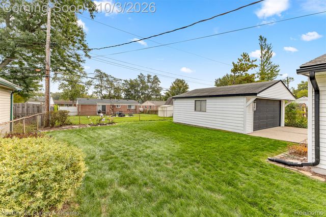 627 Darwin Street, Westland, MI 48186