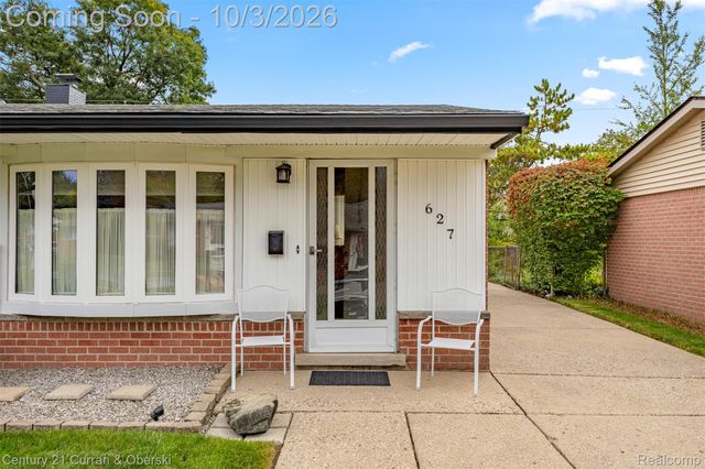 627 Darwin Street, Westland, MI 48186