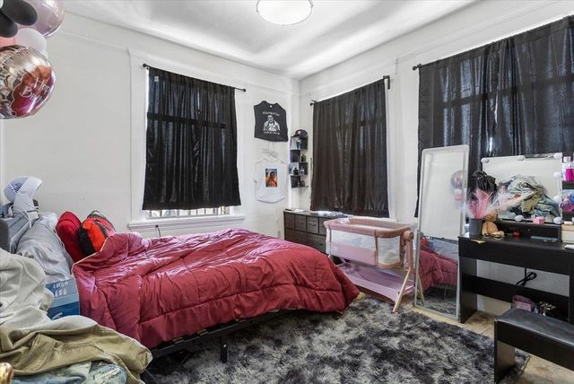 498 25th Street, Oakland, CA 94612