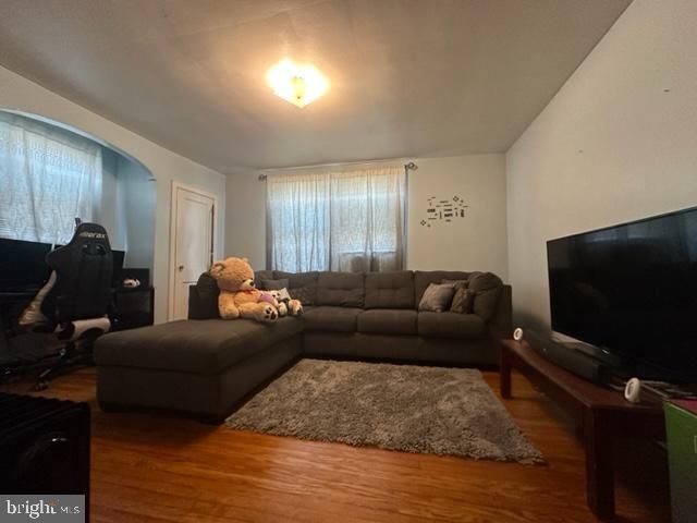 1400 E BRISTOL STREET, Philadelphia, PA 19124