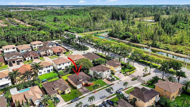 4281 NE 16th St, Homestead, FL 33033