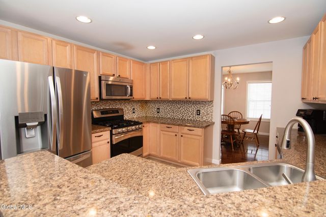 7 River Rock Drive, Milton, NY 12863