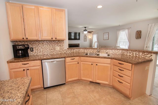 7 River Rock Drive, Milton, NY 12863