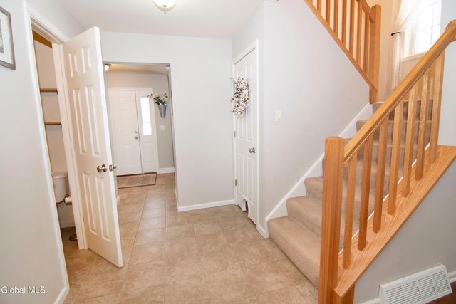 7 River Rock Drive, Milton, NY 12863