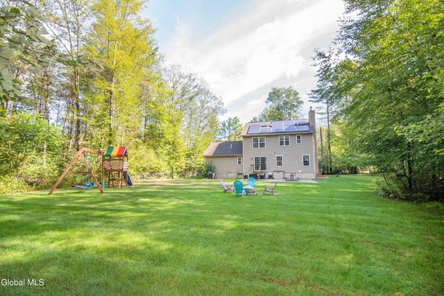7 River Rock Drive, Milton, NY 12863
