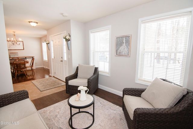 7 River Rock Drive, Milton, NY 12863