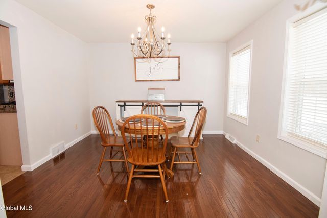 7 River Rock Drive, Milton, NY 12863