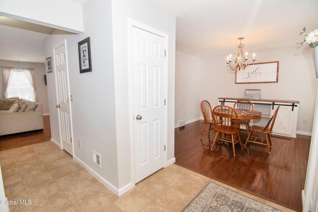 7 River Rock Drive, Milton, NY 12863