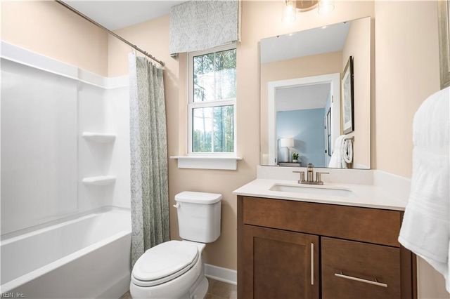 205 Leif ST, Moyock, NC 27958