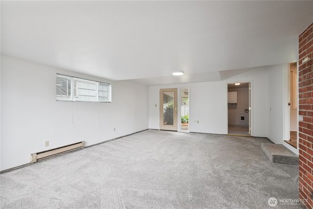 933 S Nevada Drive, Longview, WA 98632