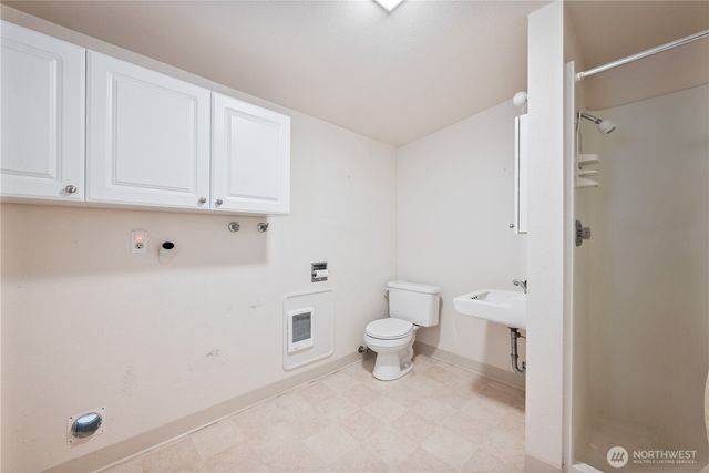 933 S Nevada Drive, Longview, WA 98632