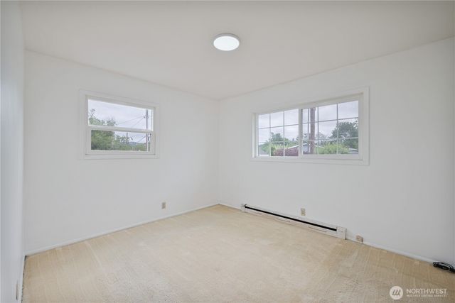 933 S Nevada Drive, Longview, WA 98632