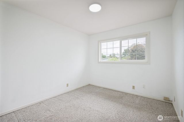 933 S Nevada Drive, Longview, WA 98632