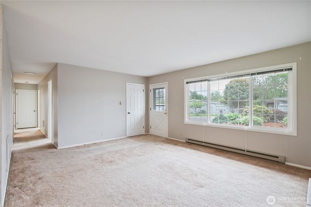 933 S Nevada Drive, Longview, WA 98632